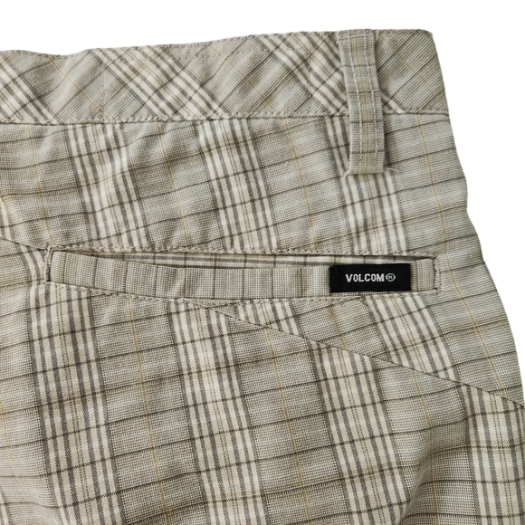 VOLCOM Workwear men's plaid shorts flat front size 36 - Picture 3 of 10